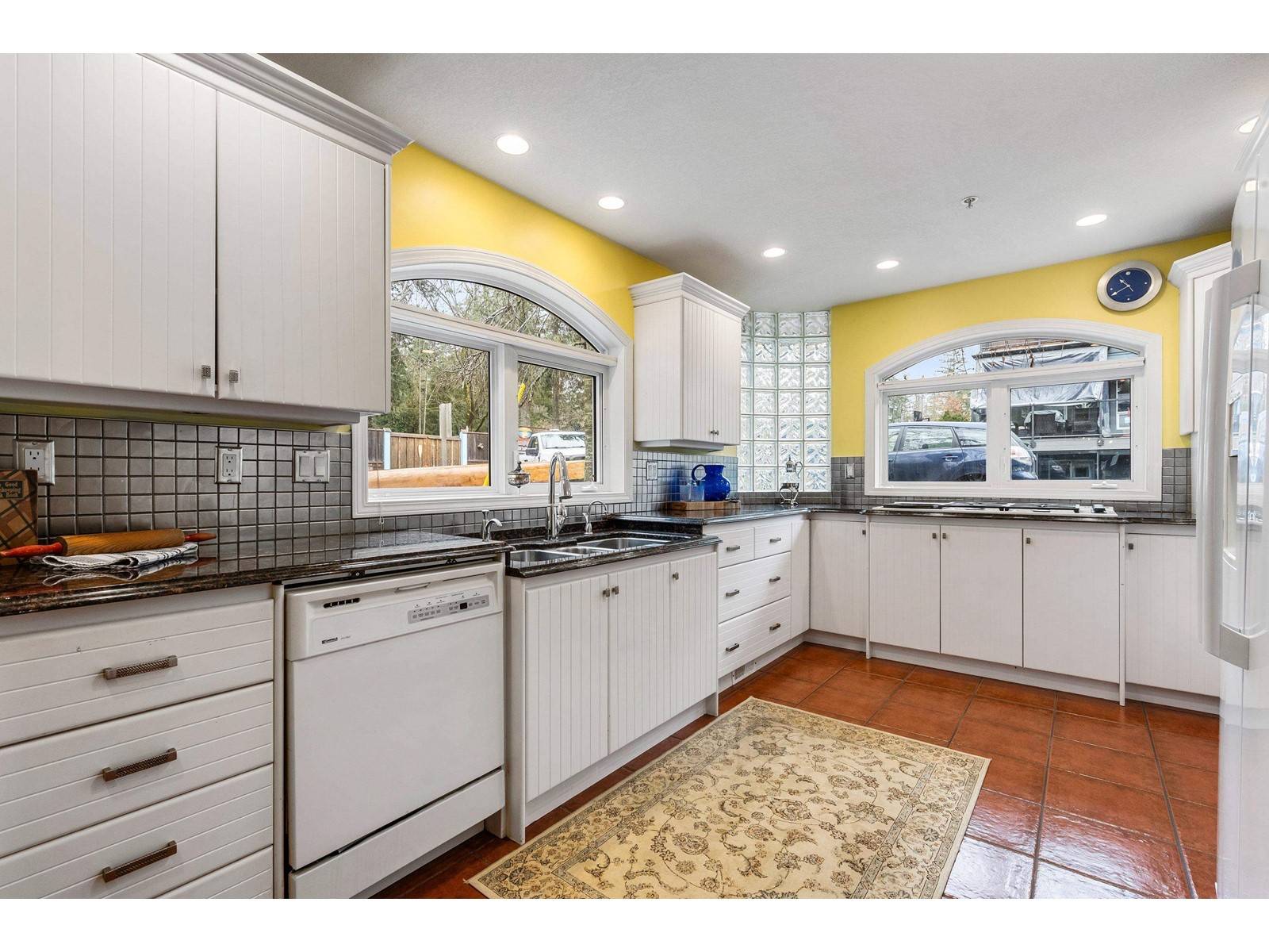 Cultus Lake, BC V2R4Y4,106 FIRST AVENUE|Cultus Lake North