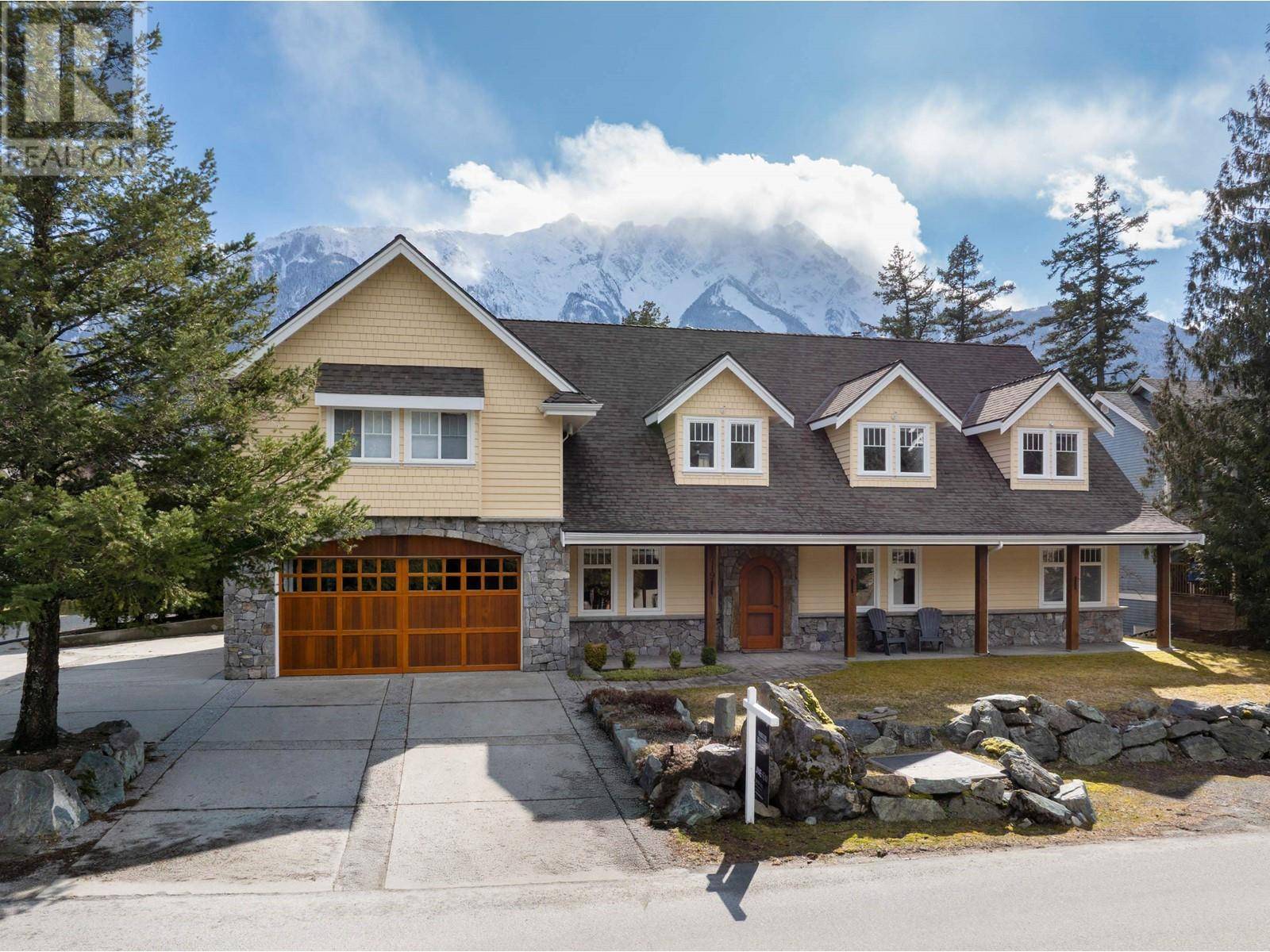 Pemberton, BC V0N2L3,1719 PINEWOOD DRIVE