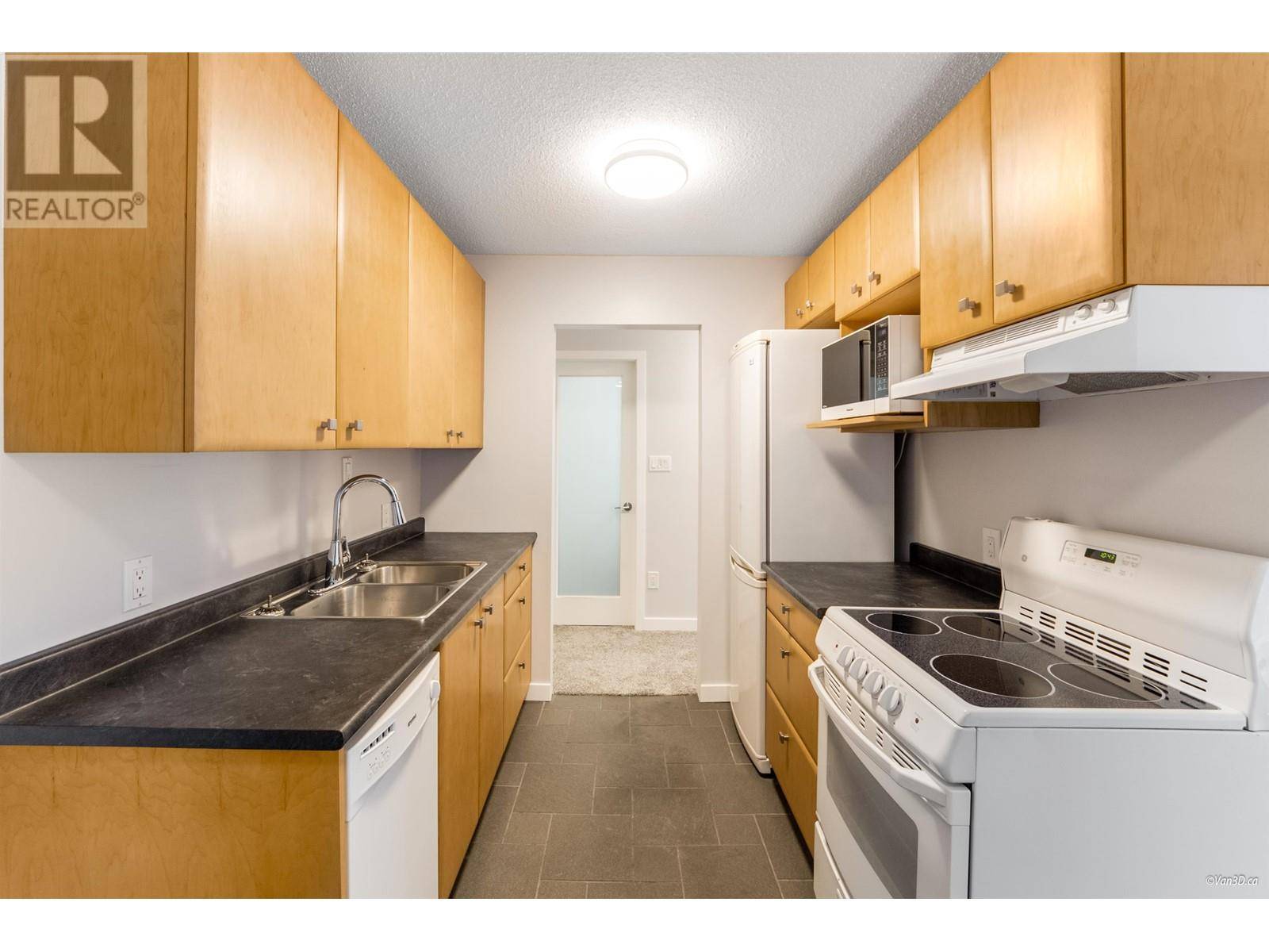 North Vancouver, BC V7M1B6,306 W 1ST ST #309