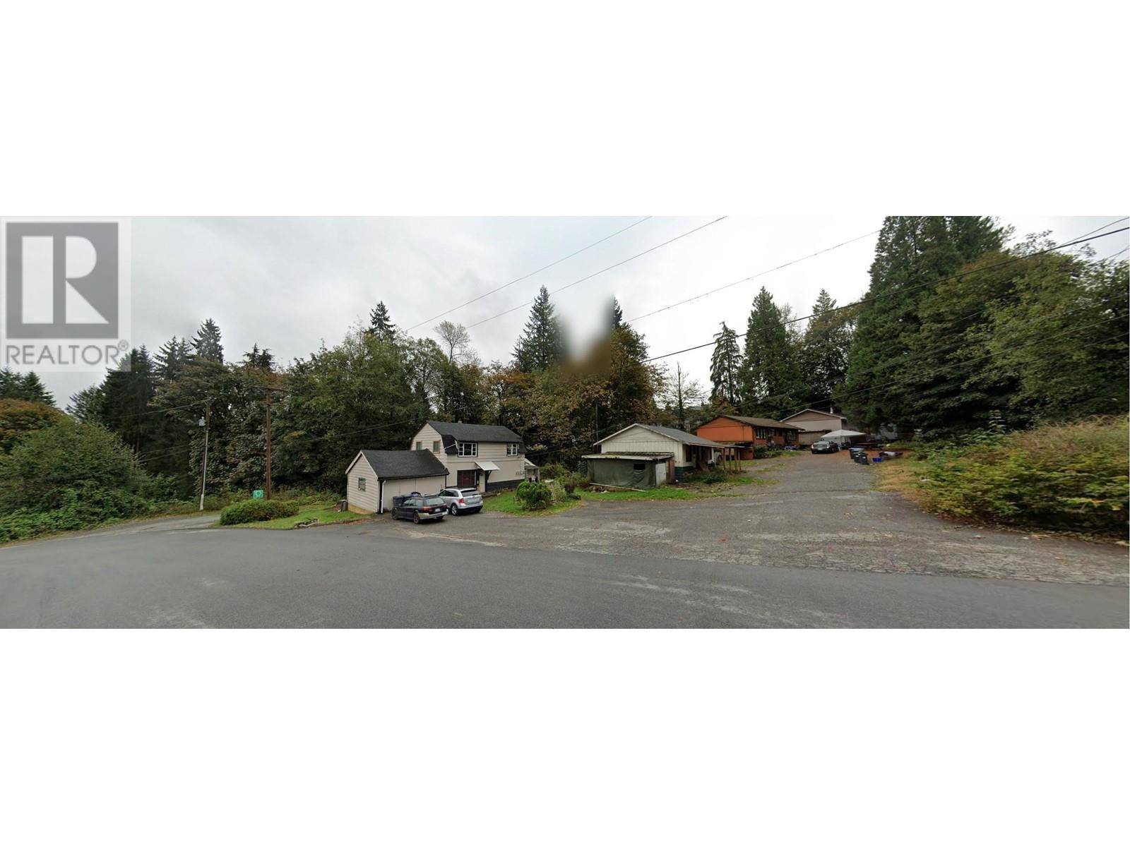 Port Moody, BC V3H1M2,926-932 CLARKE ROAD
