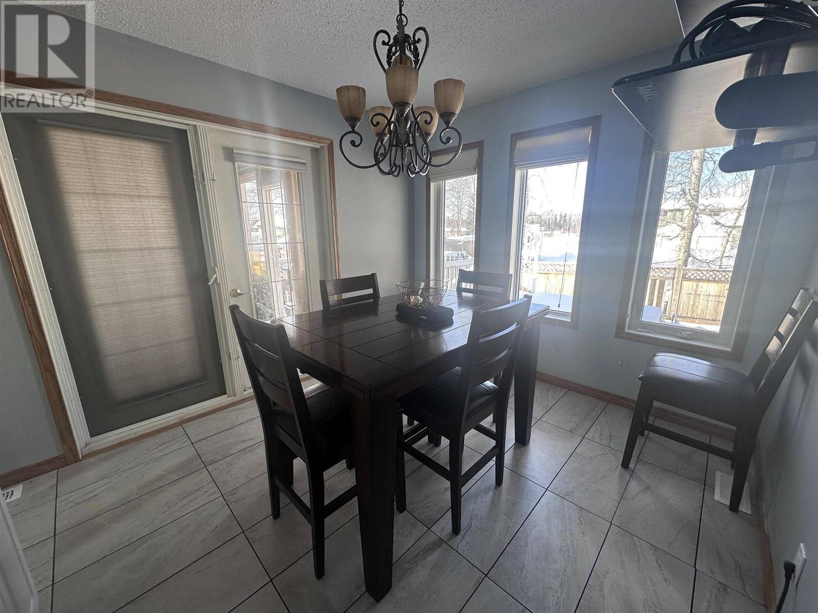 Fort Nelson, BC V0C1R0,5551 MAXHAMISH CRESCENT
