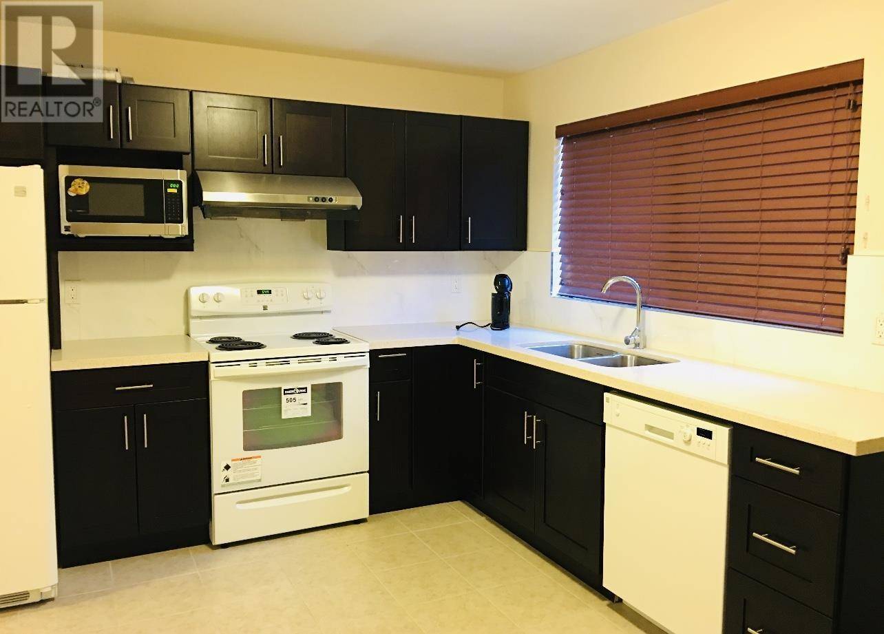 Burnaby, BC V5C3J8,4307 WILLIAM STREET