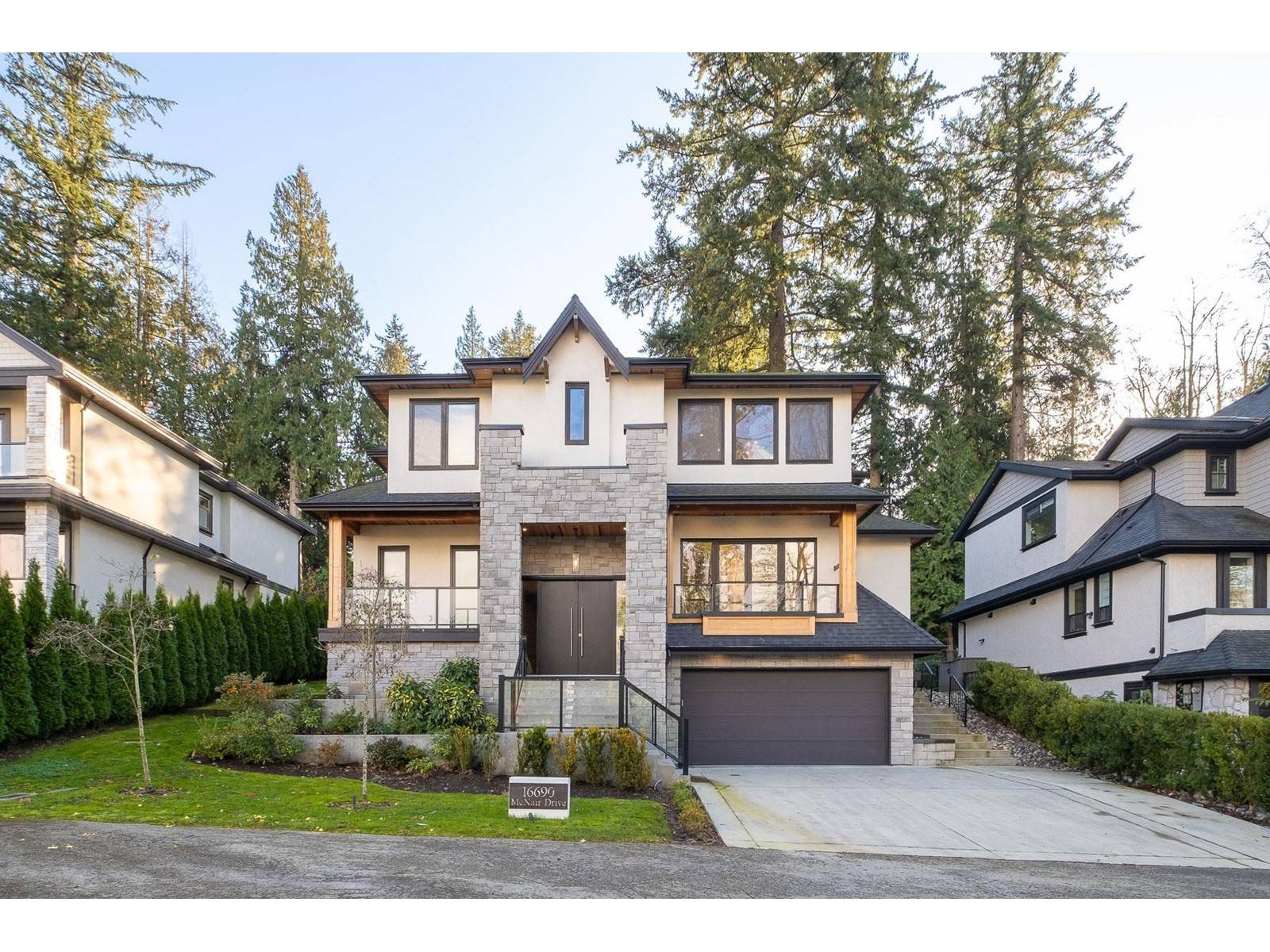 White Rock, BC V3Z0P9,16690 MCNAIR DRIVE