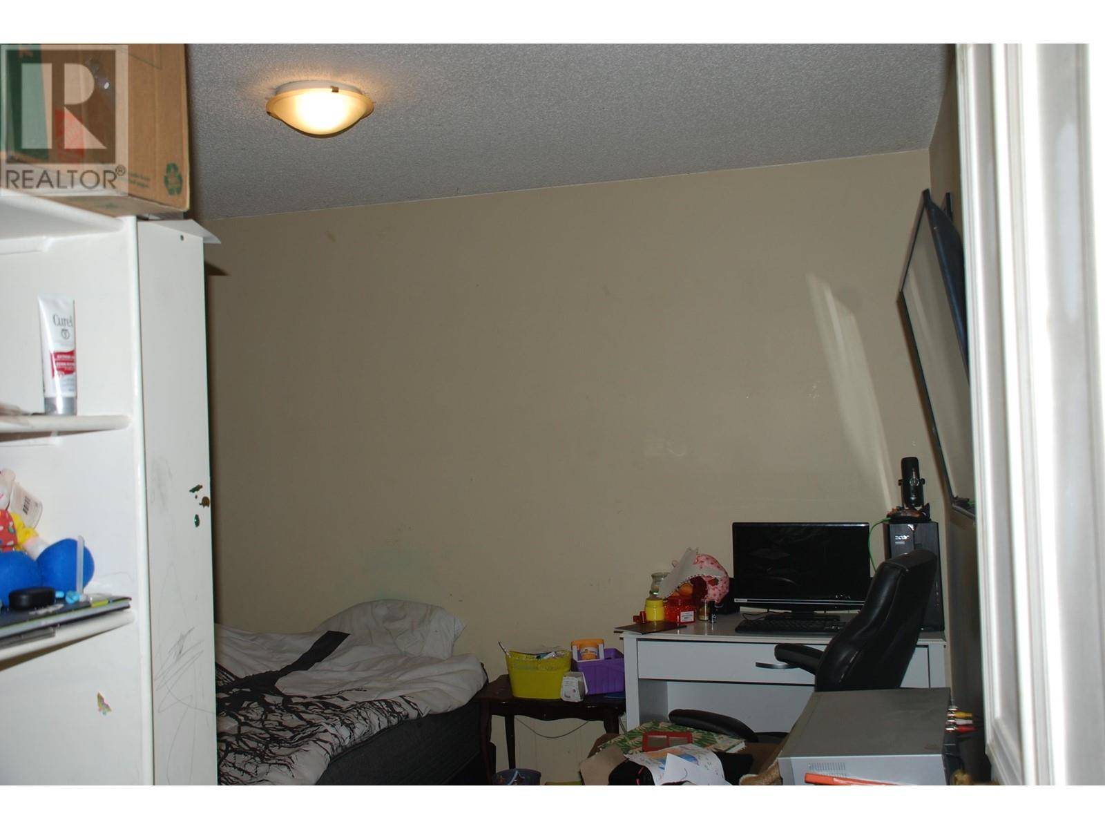 Pitt Meadows, BC V3Y1M3,19753 WILDCREST AVENUE