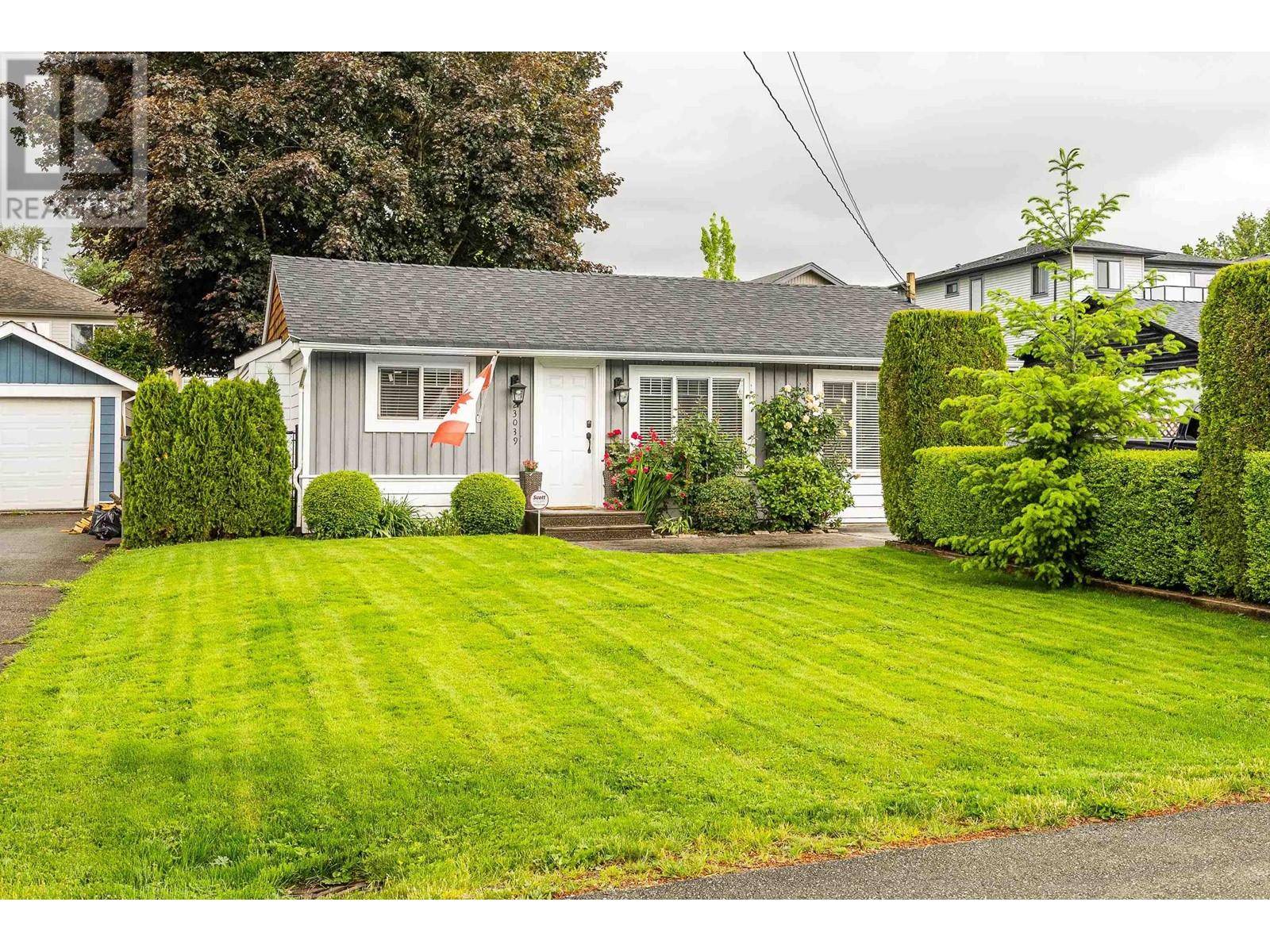 Maple Ridge, BC V2X2K3,23039 117TH AVENUE