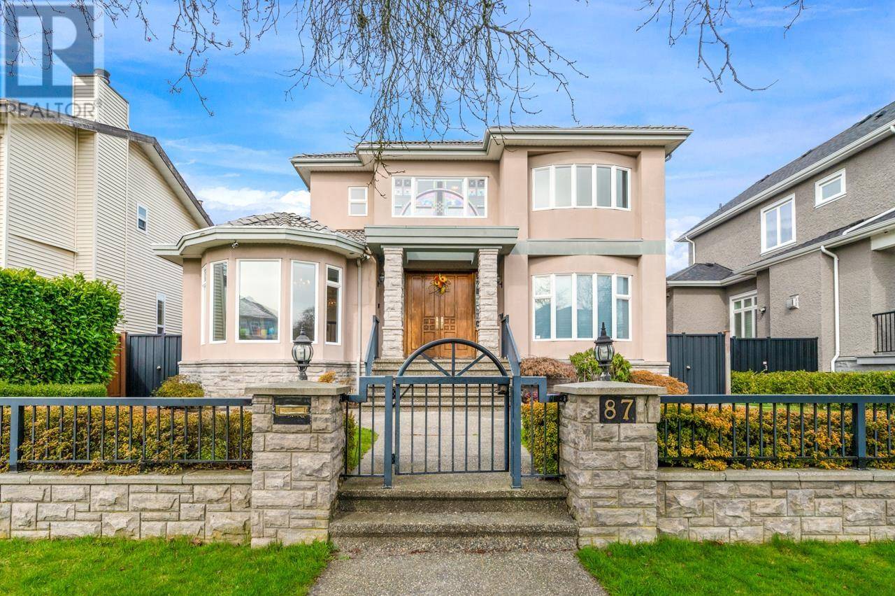 Vancouver, BC V5Y2W8,87 W 46TH AVENUE