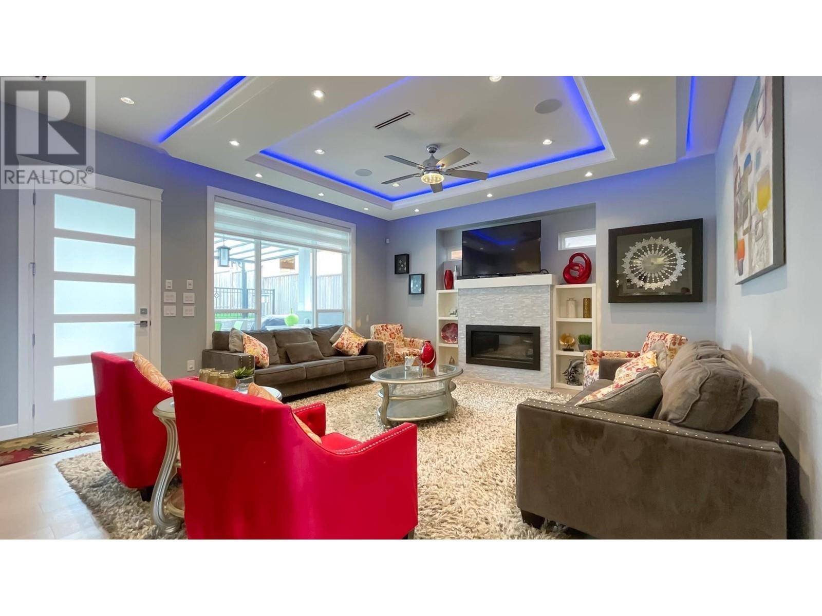 Burnaby, BC V5J2K4,4069 CLINTON STREET
