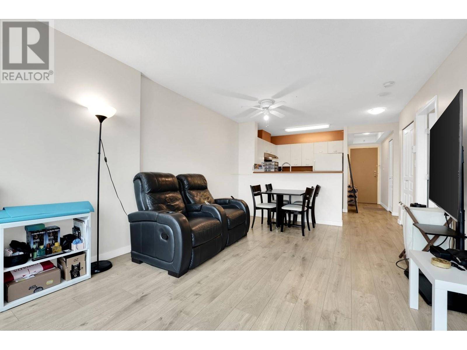 Vancouver, BC V5R6E7,3438 VANNESS AVE #1111