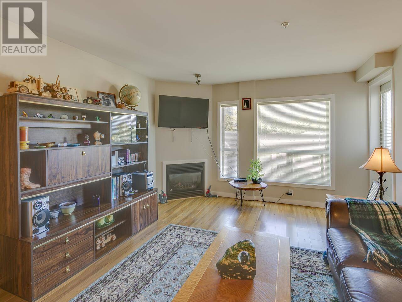 Squamish, BC V8B0S1,1212 MAIN ST #404
