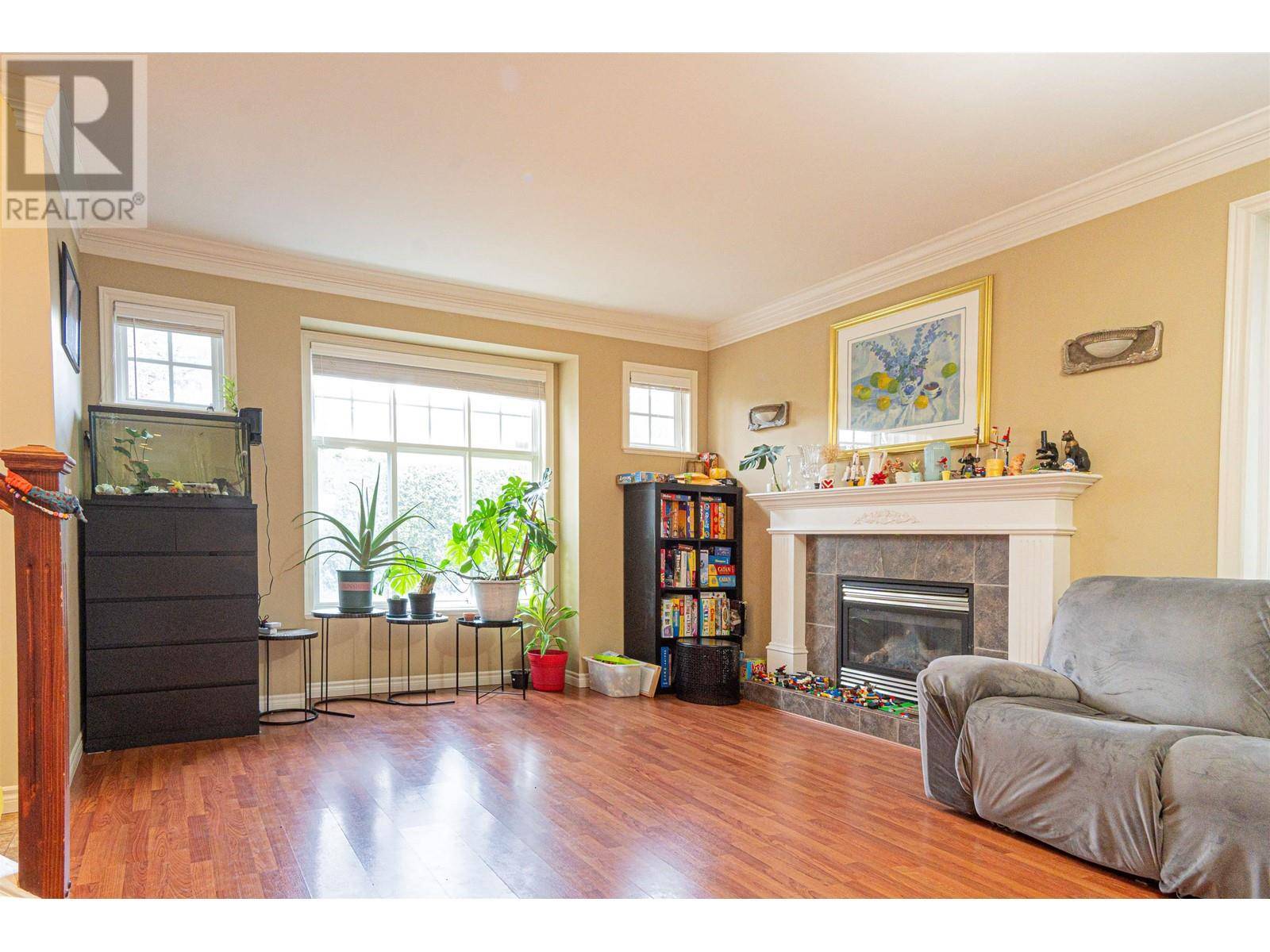 Richmond, BC V6Y1A3,7631 FRANCIS ROAD