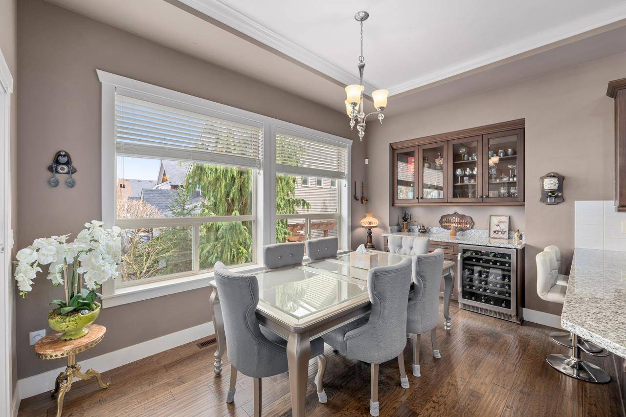 Langley, BC V2Y0H4,21083 78B AVENUE