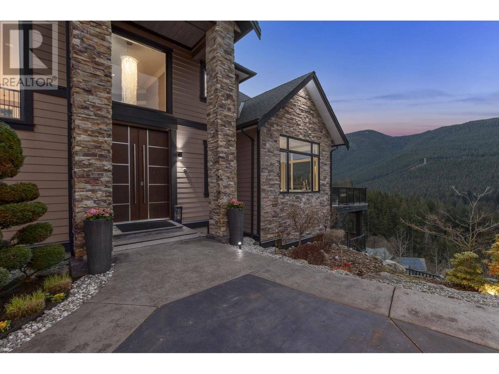 Anmore, BC V3H5G6,1087 UPLANDS DRIVE