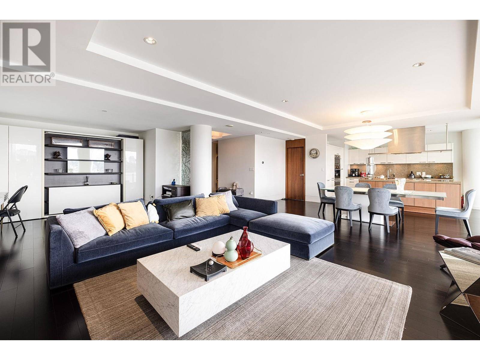 Vancouver, BC V6Z0A5,1560 HOMER Mews #306