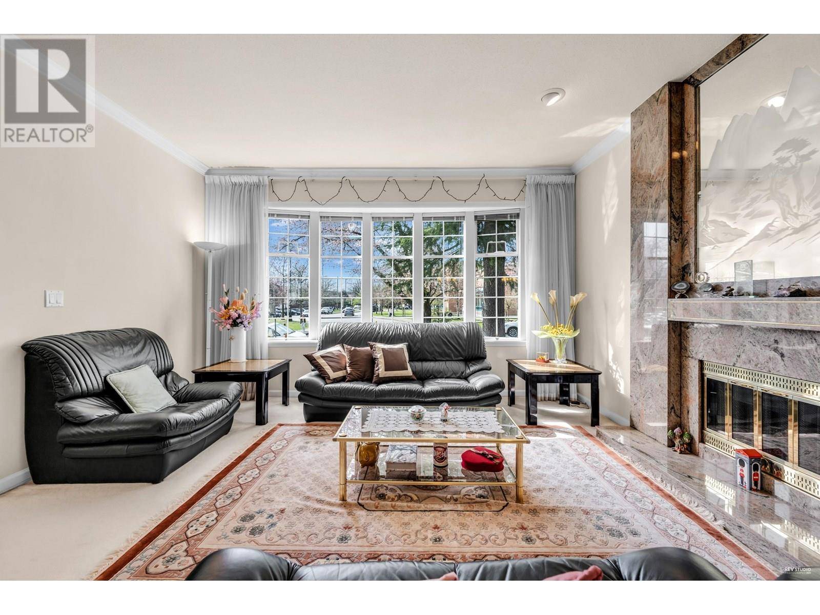 Vancouver, BC V6M3S9,6388 LABURNUM STREET