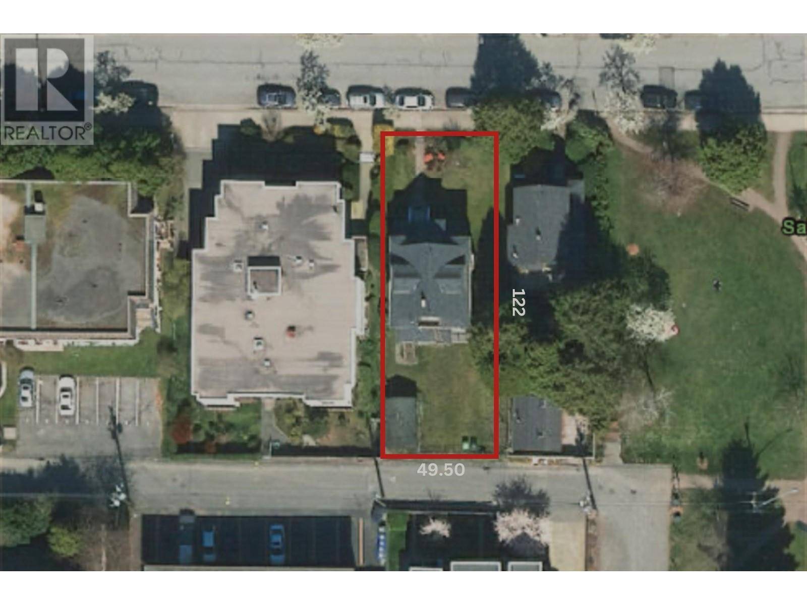 Vancouver, BC V5T1P1,654 E 7TH AVENUE