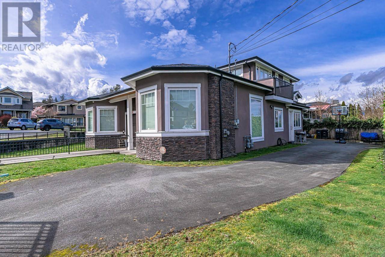 Burnaby, BC V5H1J1,4637 BUXTON COURT