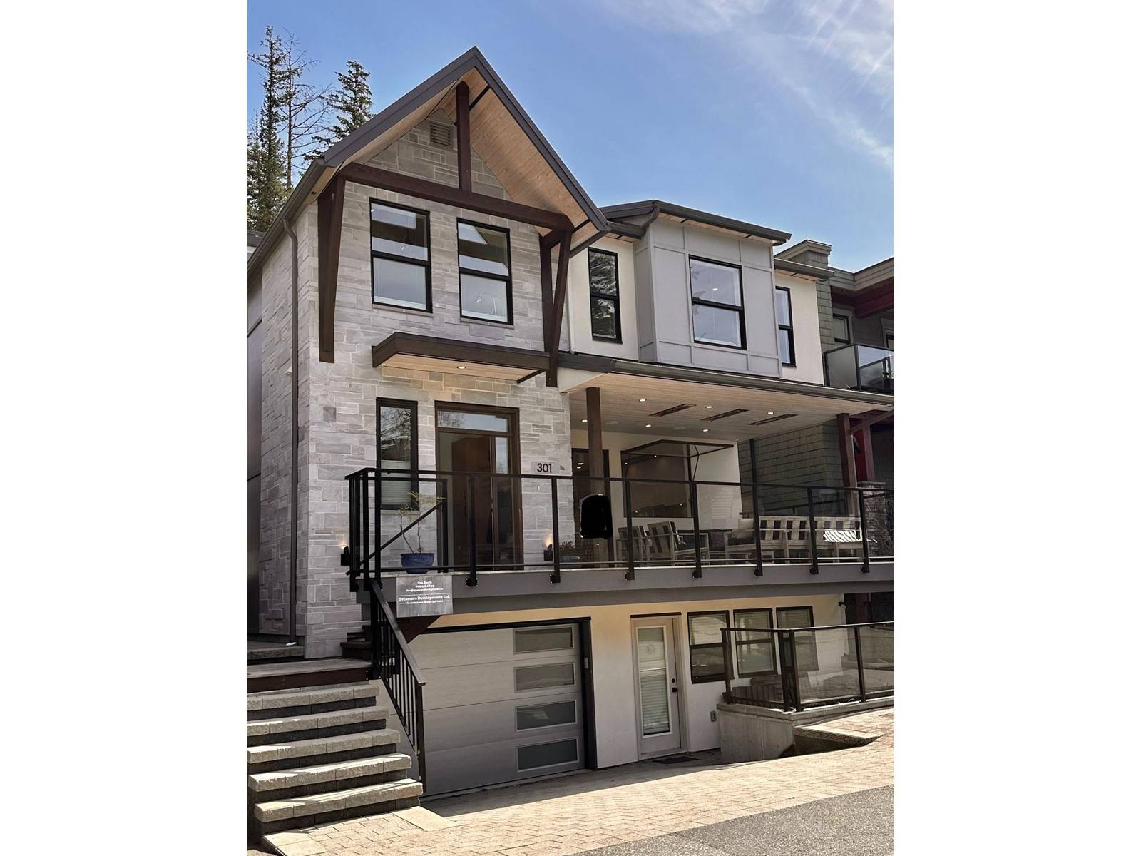 Cultus Lake, BC V2R4Y5,301 SECOND AVENUE|Cultus Lake North