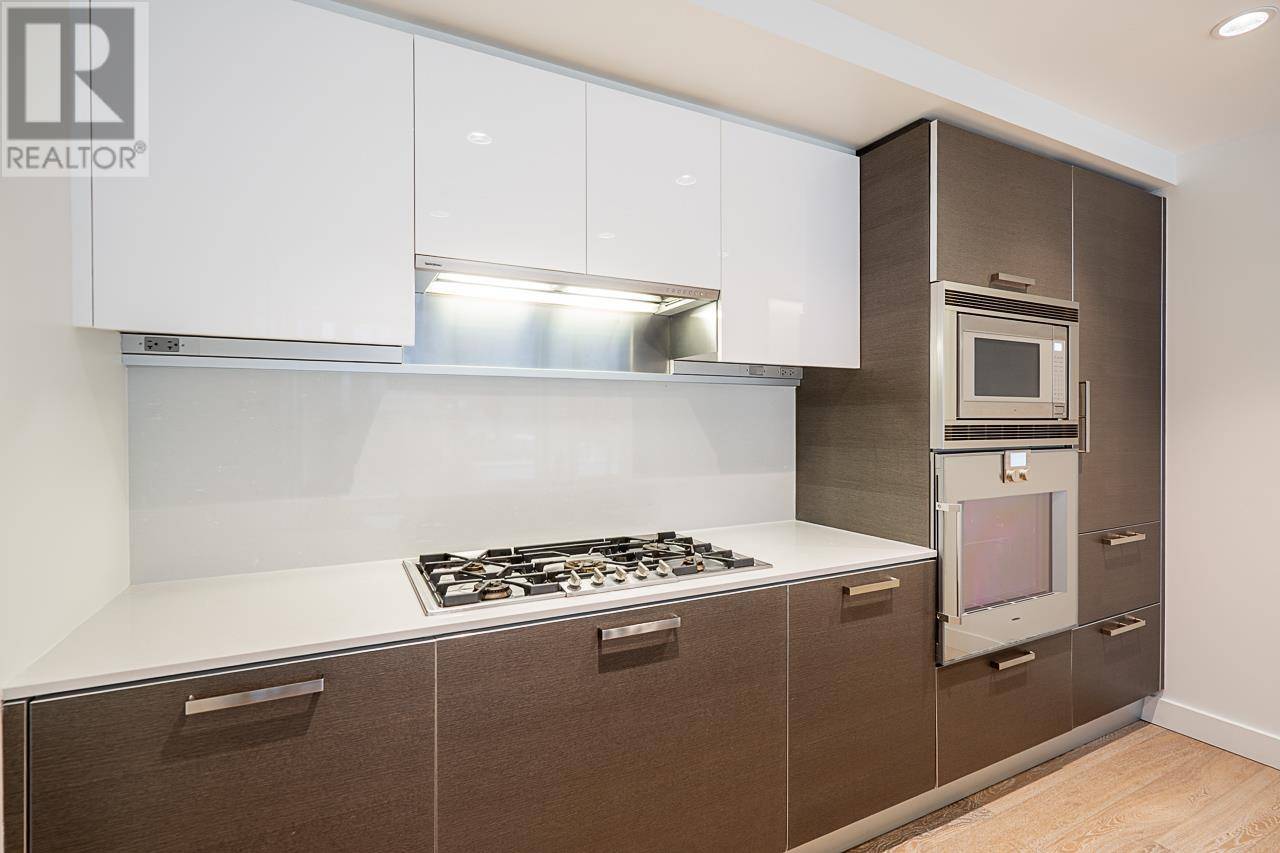 Vancouver, BC V6G2S3,1409 WEST PENDER ST #203