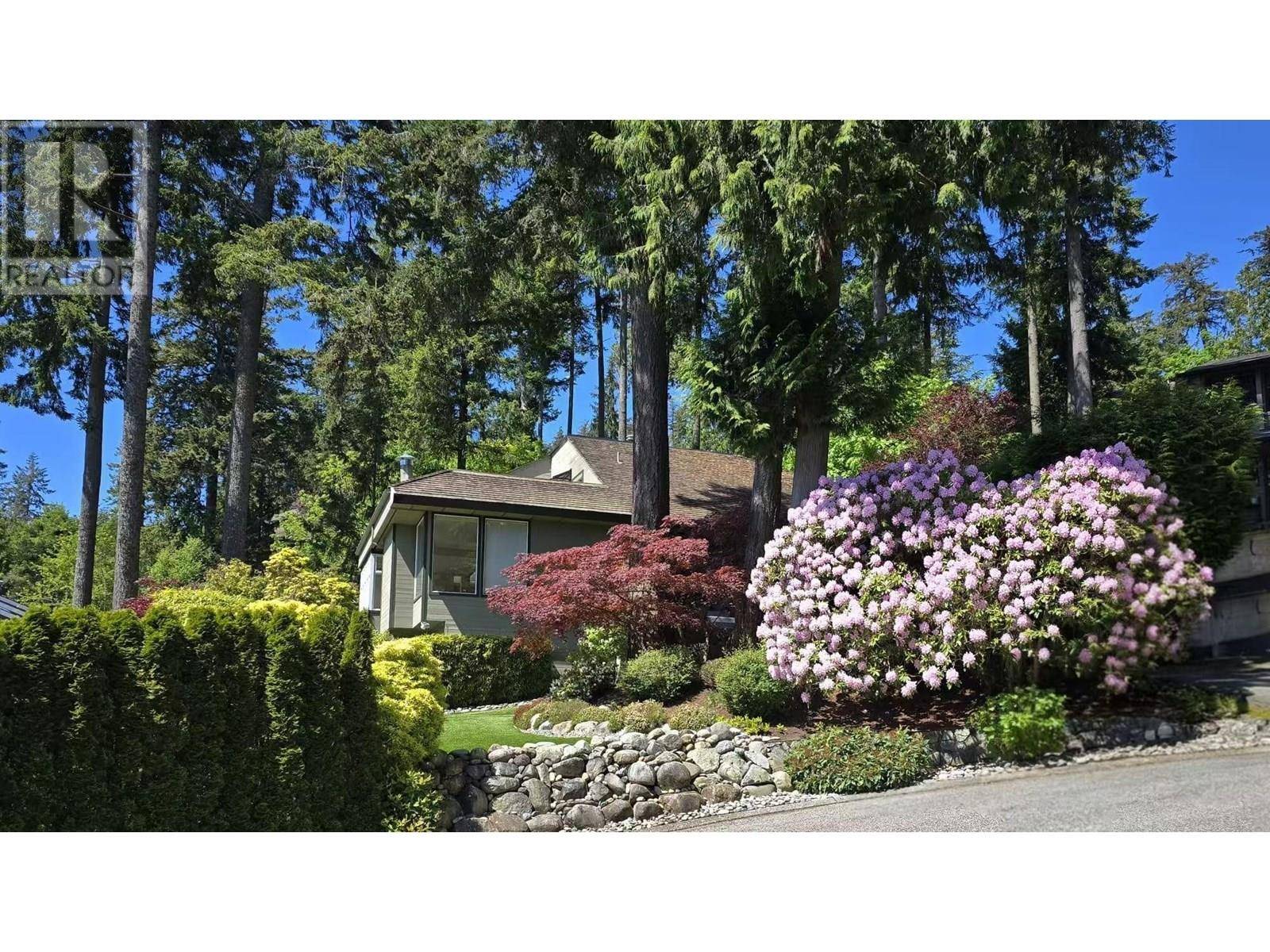 West Vancouver, BC V7W1E9,4635 CAULFEILD DRIVE