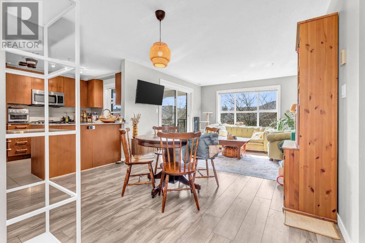 Burnaby, BC V5J0C3,5775 IRMIN ST #210