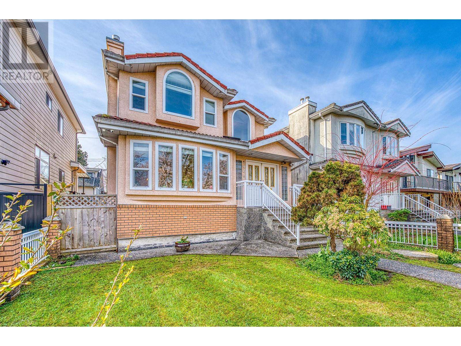 Vancouver, BC V5P1H4,1908 E 39TH AVENUE
