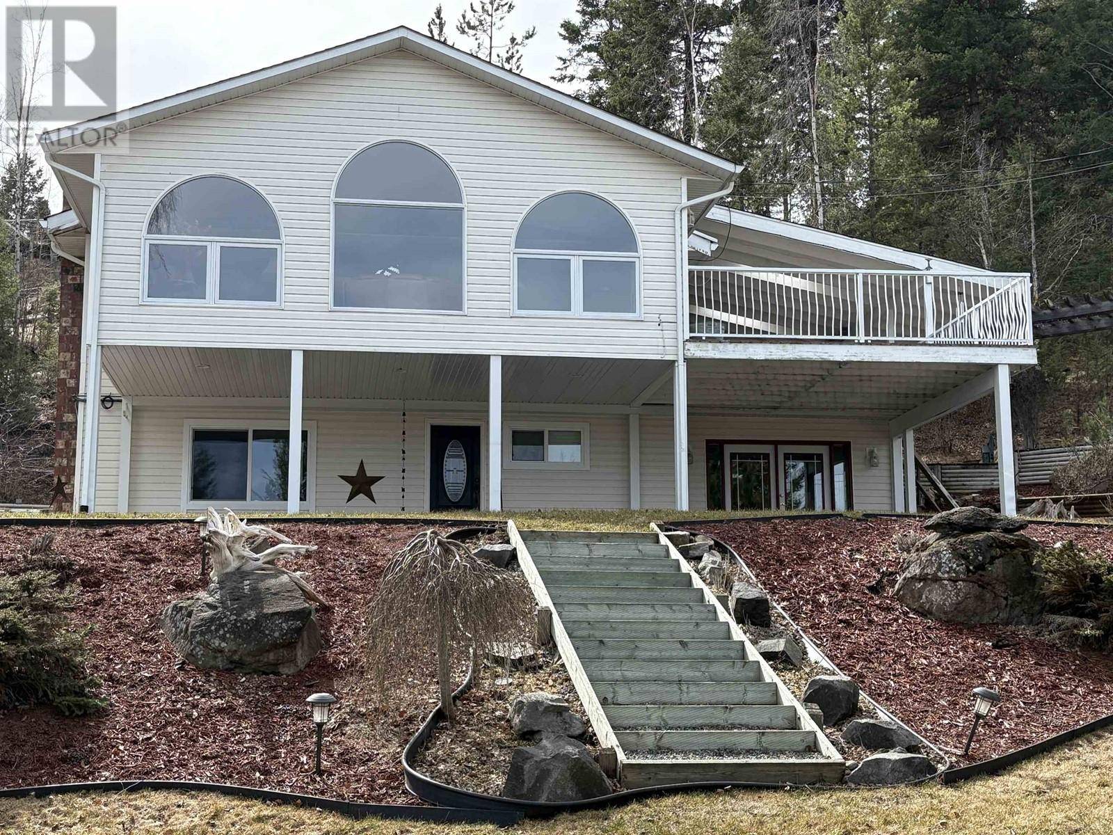 100 Mile House, BC V0K2Z0,5264 KALLUM DRIVE