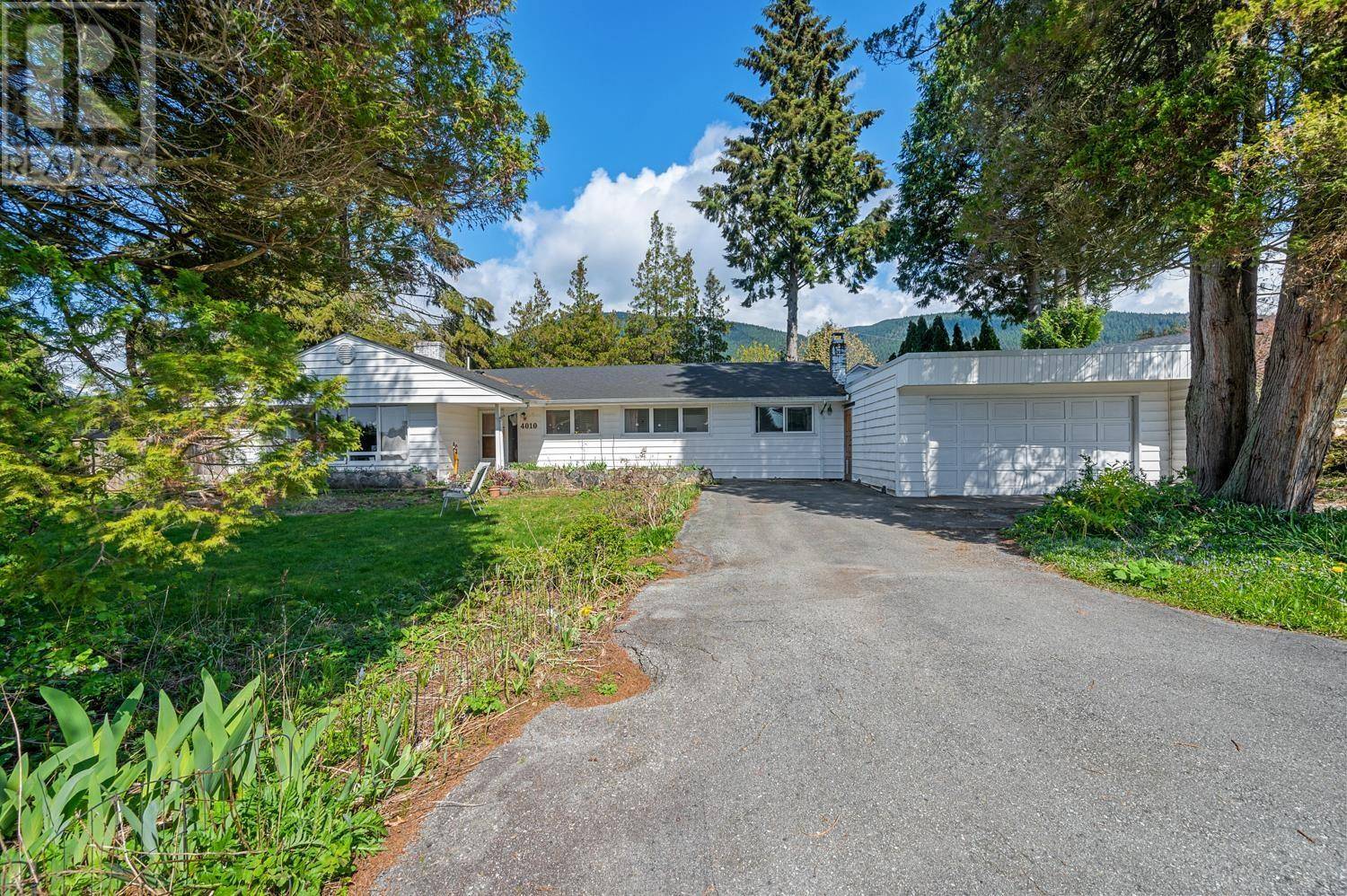 North Vancouver, BC V7R3E4,4010 SUNNYCREST DRIVE