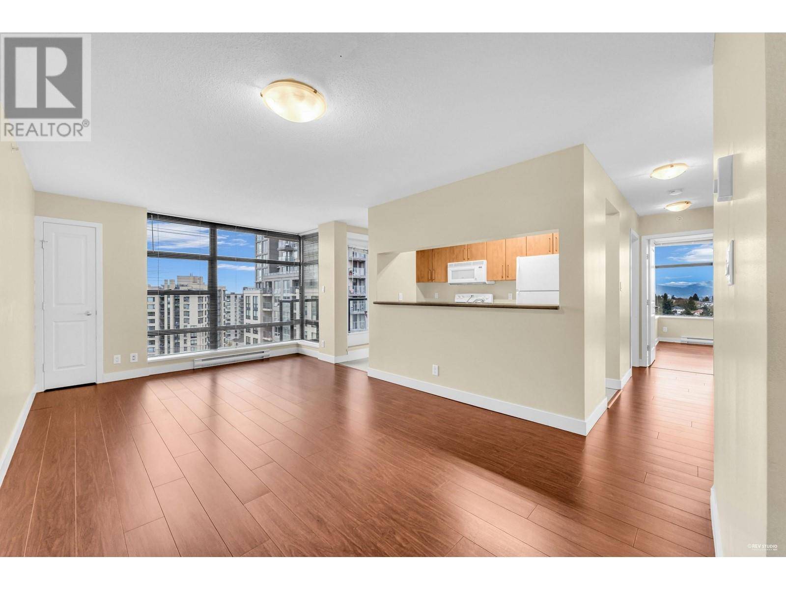 Vancouver, BC V5R6H7,5380 OBEN ST #1807
