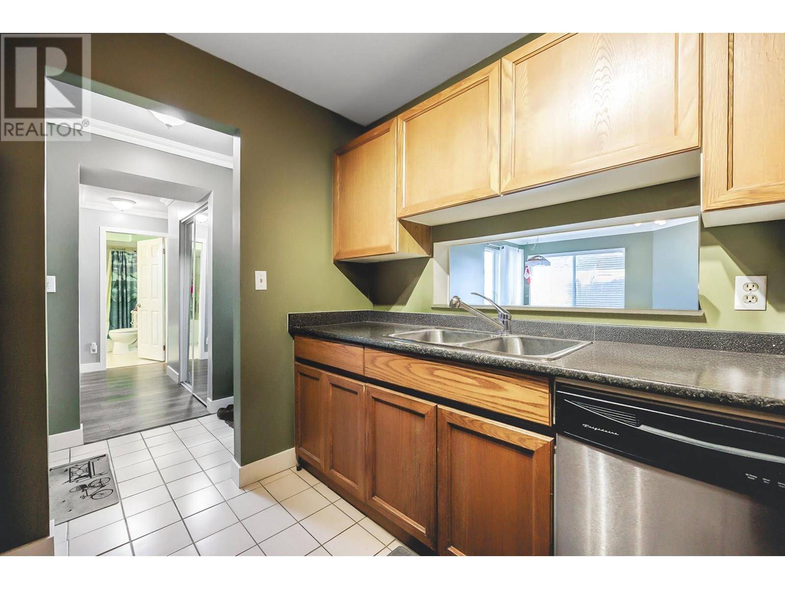 Delta, BC V4K1X3,5661 LADNER TRUNK RD #11