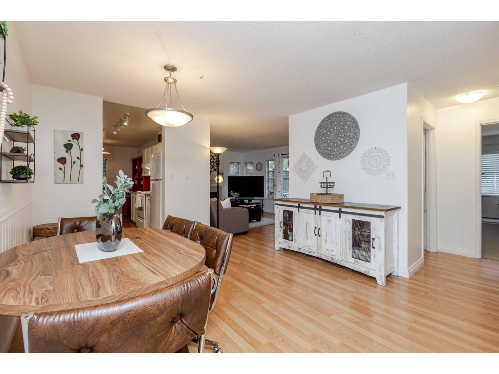 Langley, BC V3A8G4,5670 208 #44
