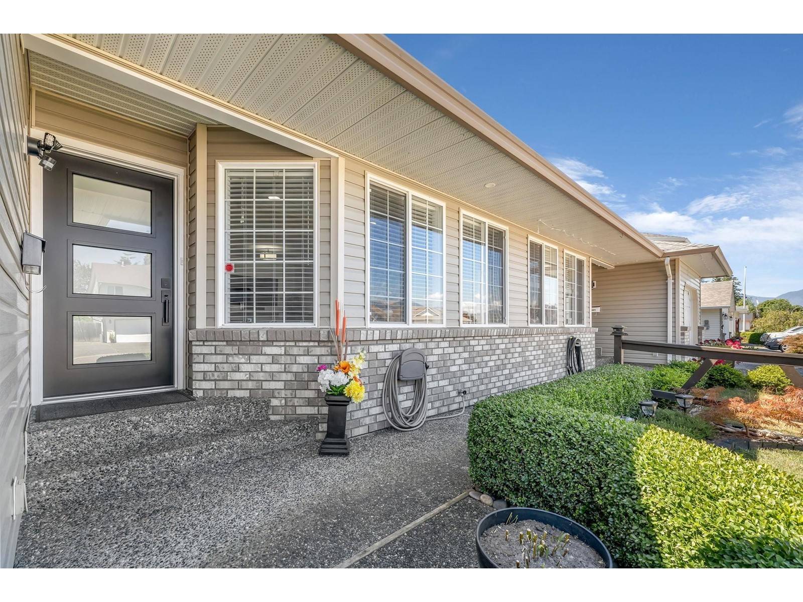 Chilliwack, BC V2R3E5,45156 CUMBERLAND AVE #2