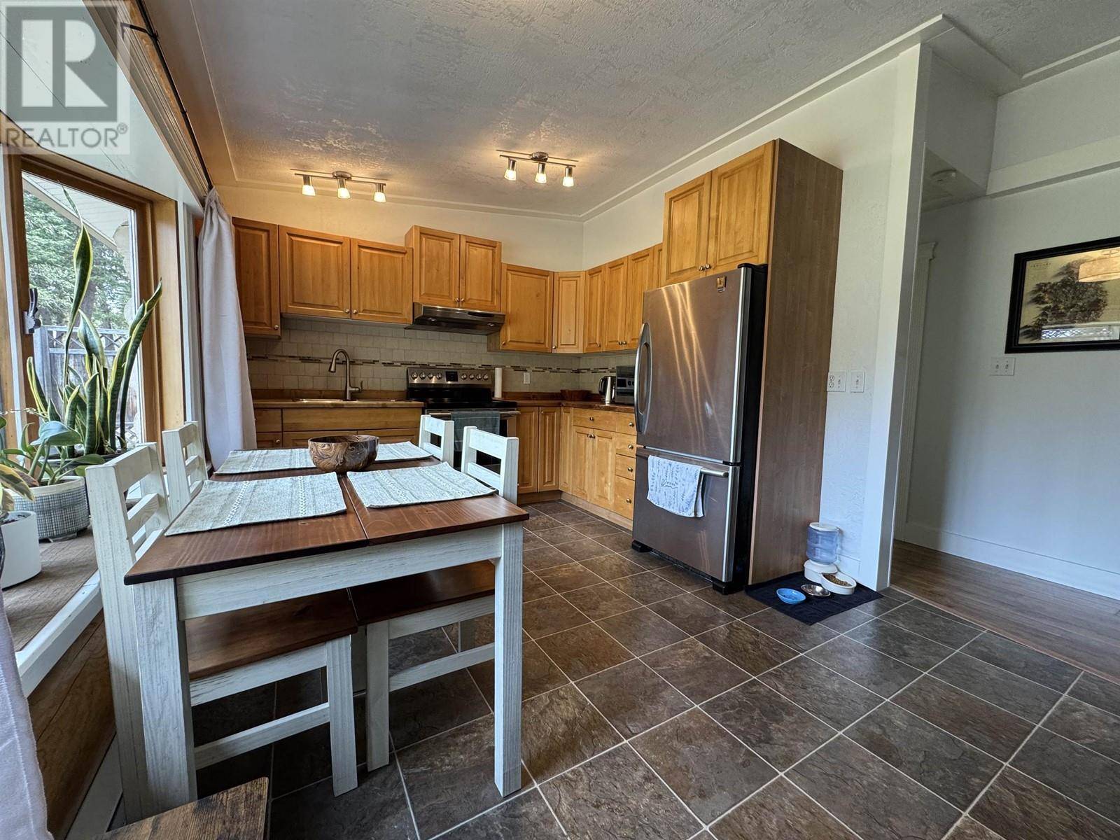 Williams Lake, BC V2G4G1,905 CENTAUR DRIVE