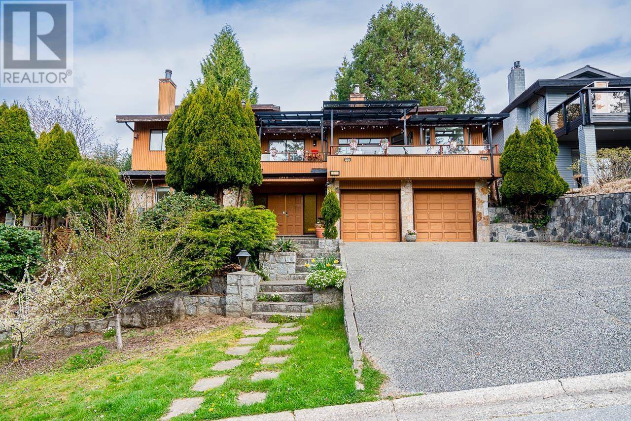 North Vancouver, BC V7H1P6,2940 DRESDEN WAY