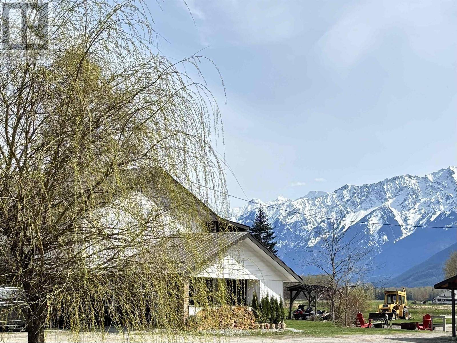 Pemberton, BC V0N2L2,884 ERICKSON ROAD