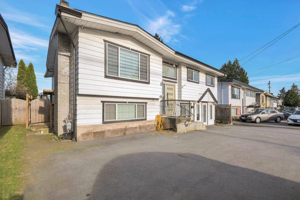 Abbotsford, BC V2T4N7,3244 CLEARBROOK ROAD