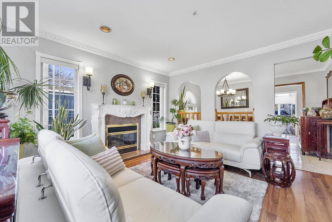 Vancouver, BC V5R4X6,3138 WELLINGTON AVENUE