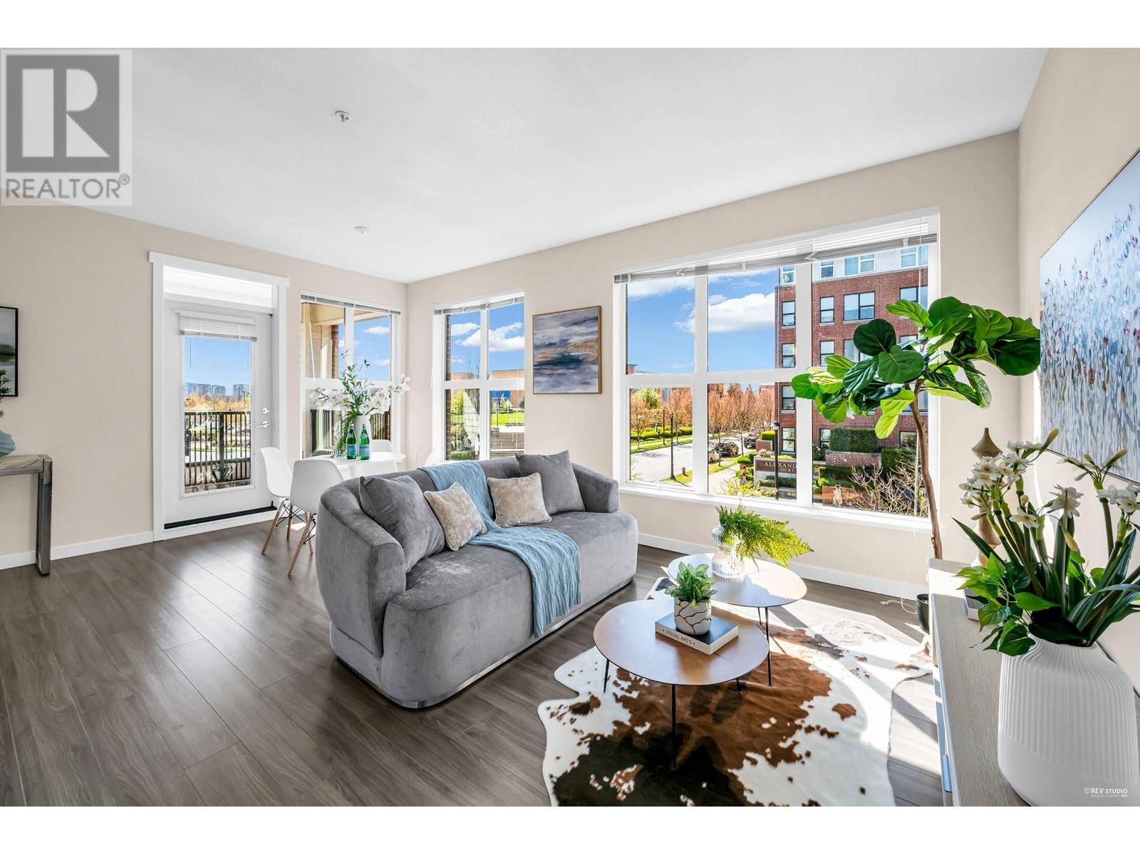Richmond, BC V6X0S6,9551 ALEXANDRA RD #205