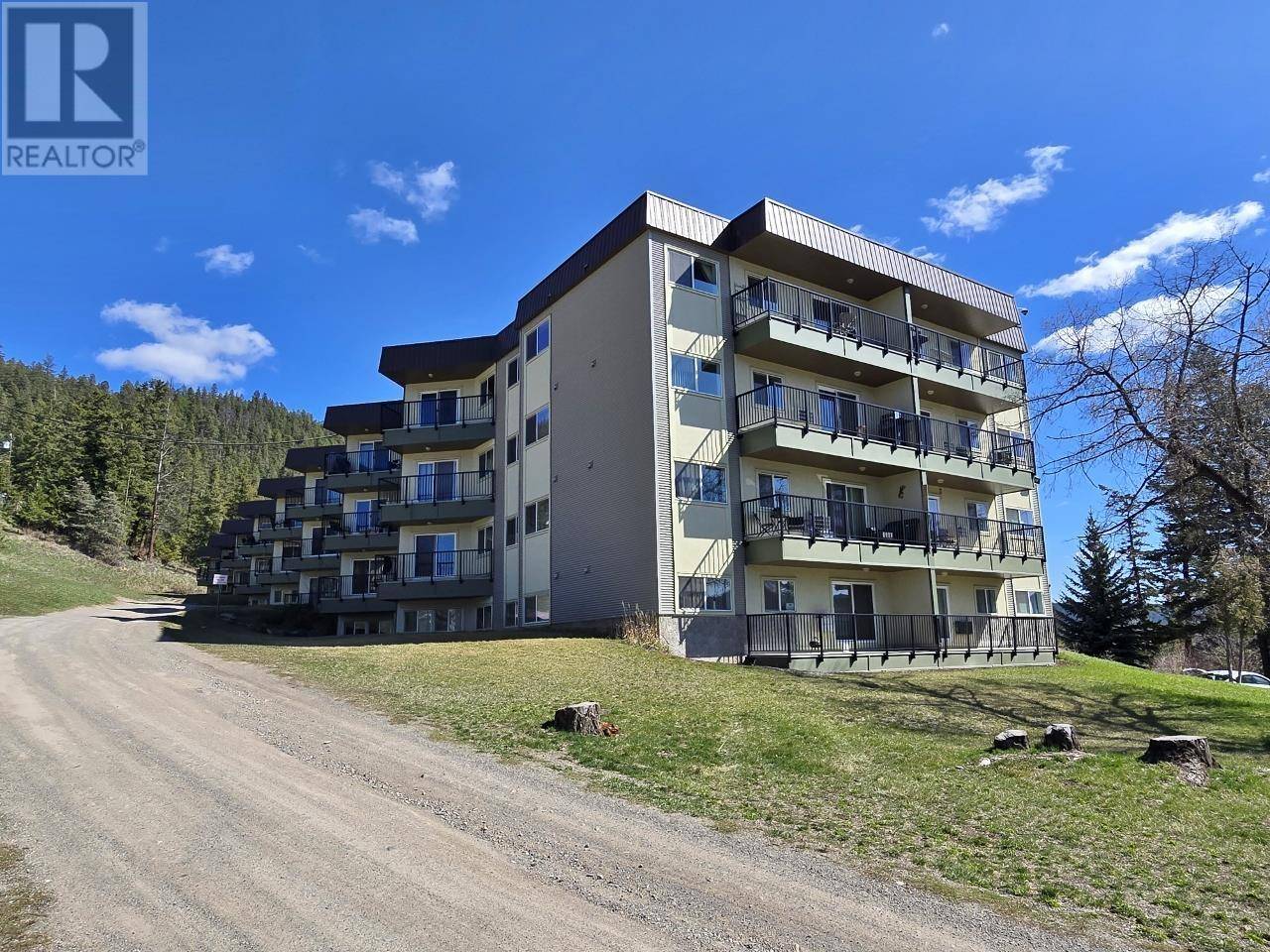 Williams Lake, BC V2G4J8,282 BROADWAY AVE #403