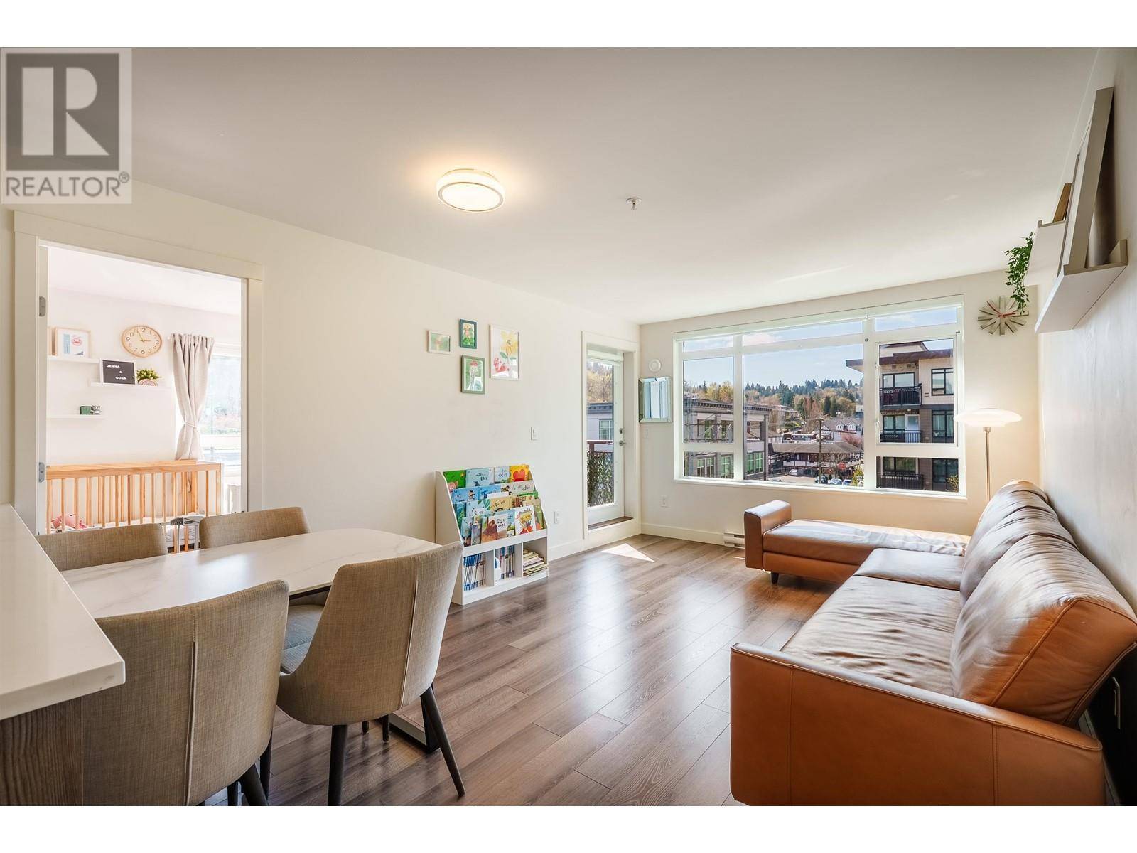 Port Moody, BC V3H0J3,2525 CLARKE ST #418
