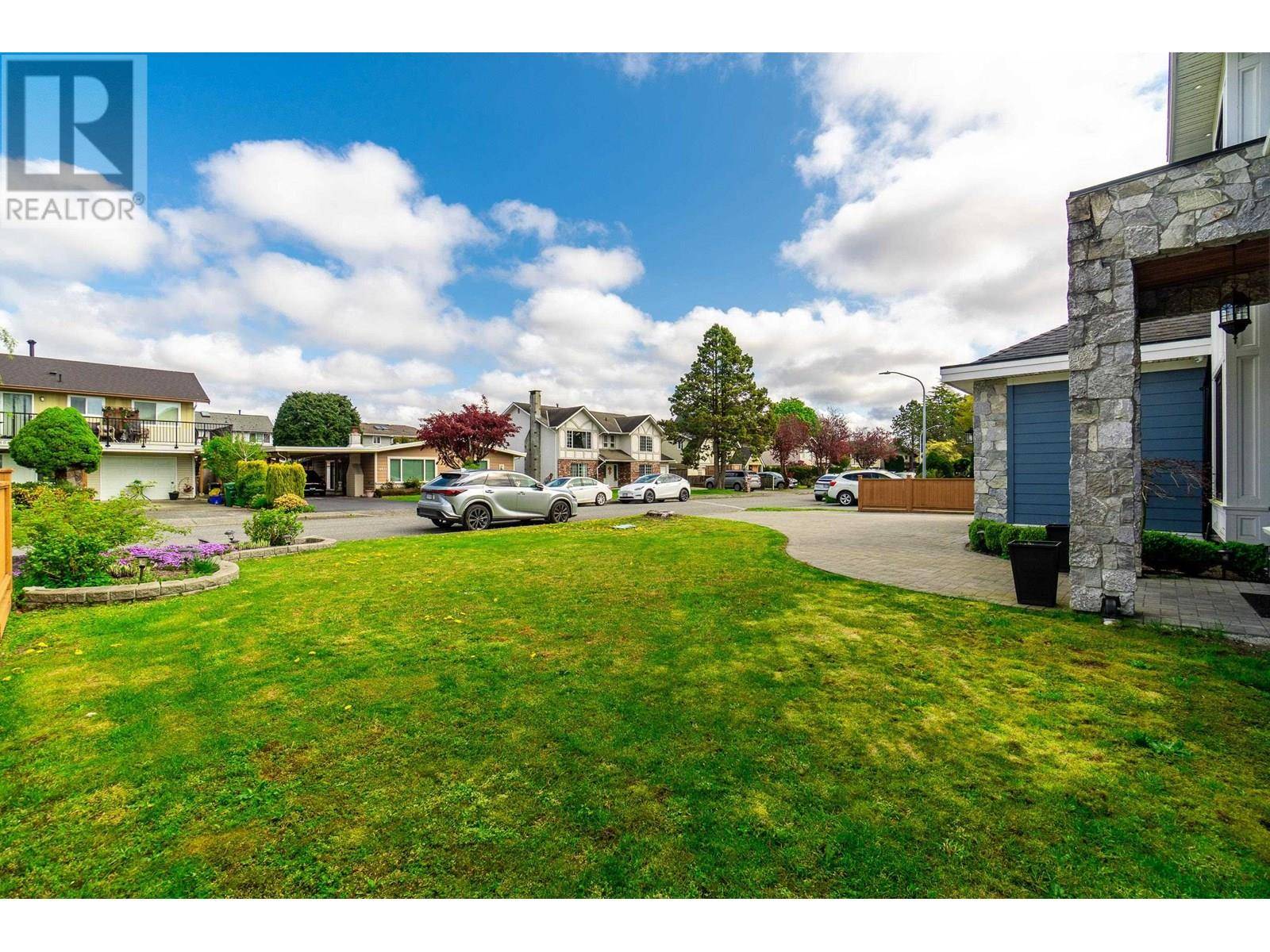 Richmond, BC V7A3B9,10660 ANGLESEA DRIVE