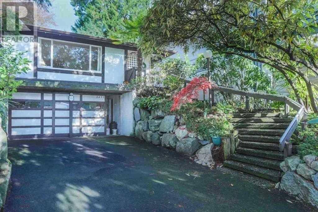 West Vancouver, BC V7V1Y2,2493 HAYWOOD AVENUE