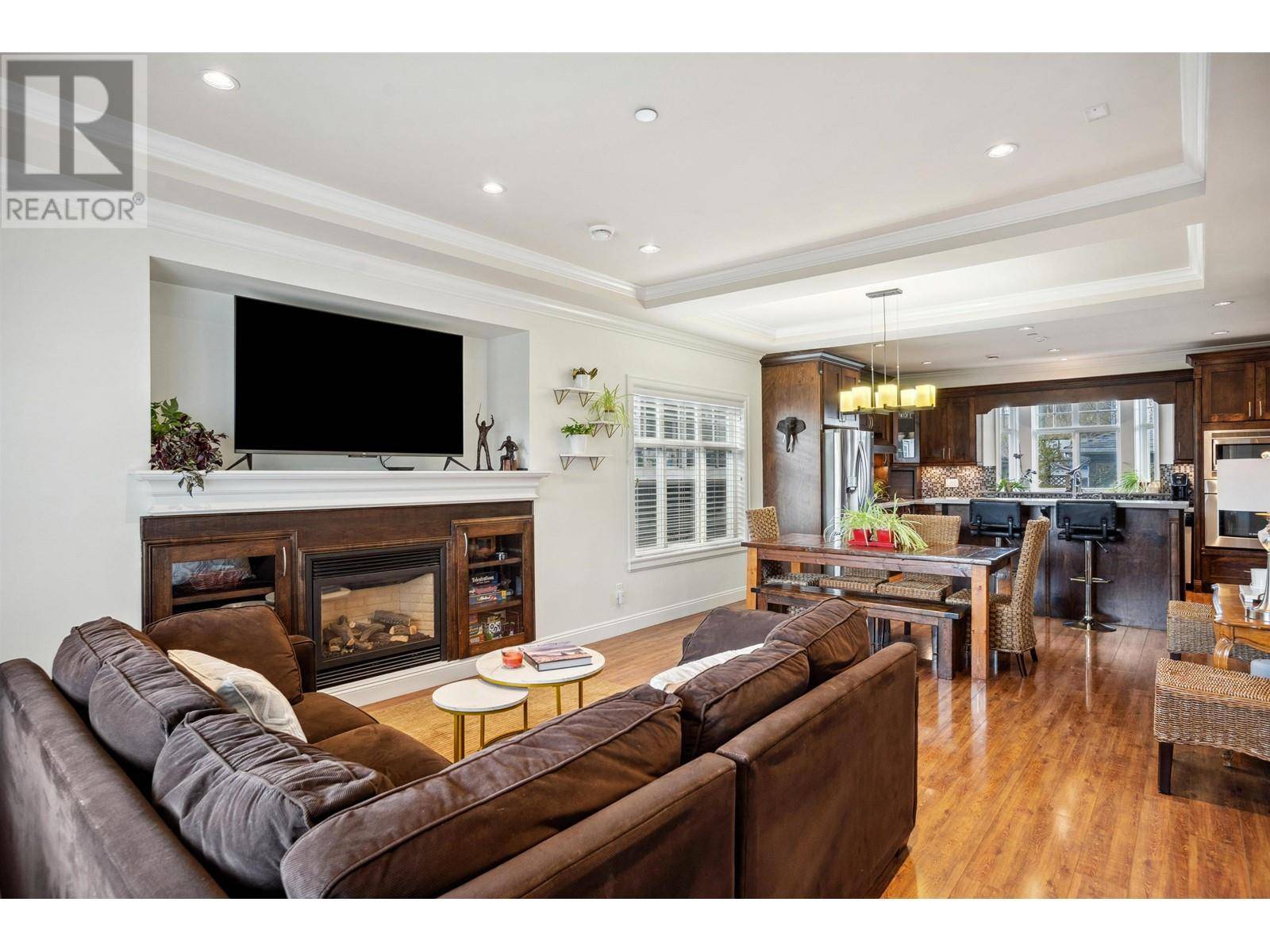 Vancouver, BC V6P1Z8,585 W 60TH AVENUE