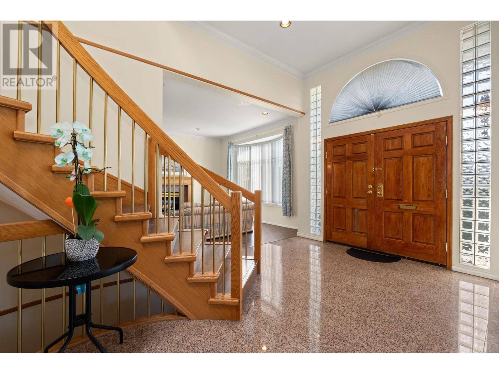 Burnaby, BC V5C3G3,4055 NAPIER STREET