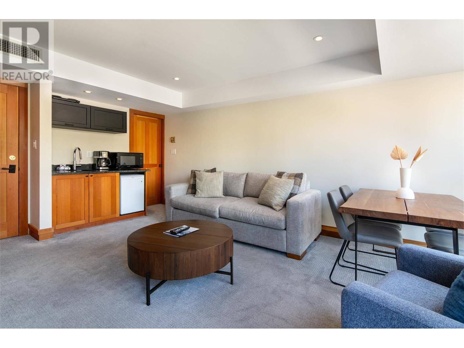 Whistler, BC V8E0Y2,4557 BLACKCOMB WAY #210