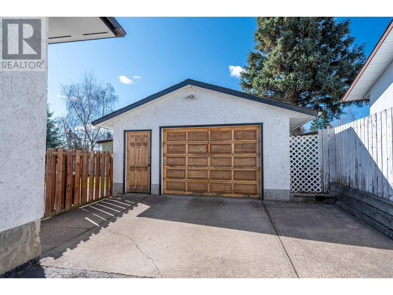 Prince George, BC V2N1E8,2657 TWEEDSMUIR AVENUE