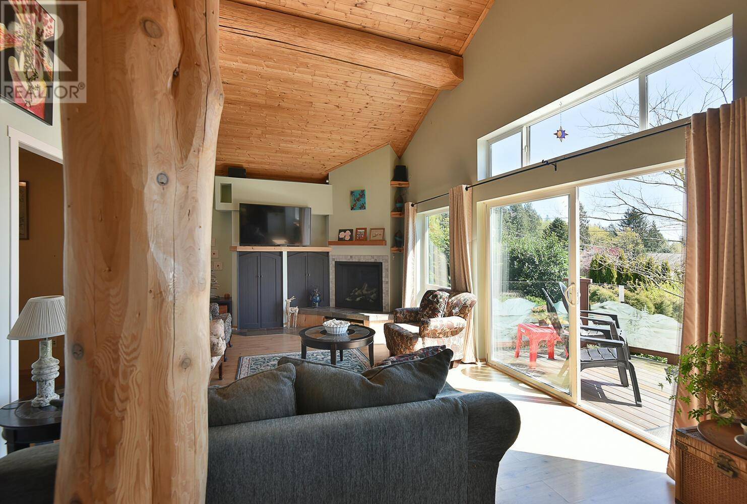 Sechelt, BC V7Z0S9,6508 LYNNWOOD COURT