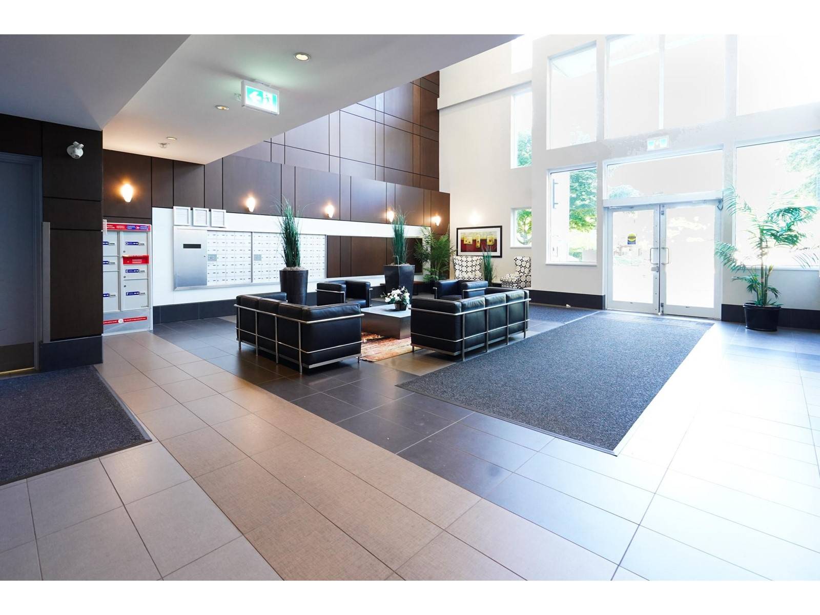 White Rock, BC V3Z2N6,15850 26 #213