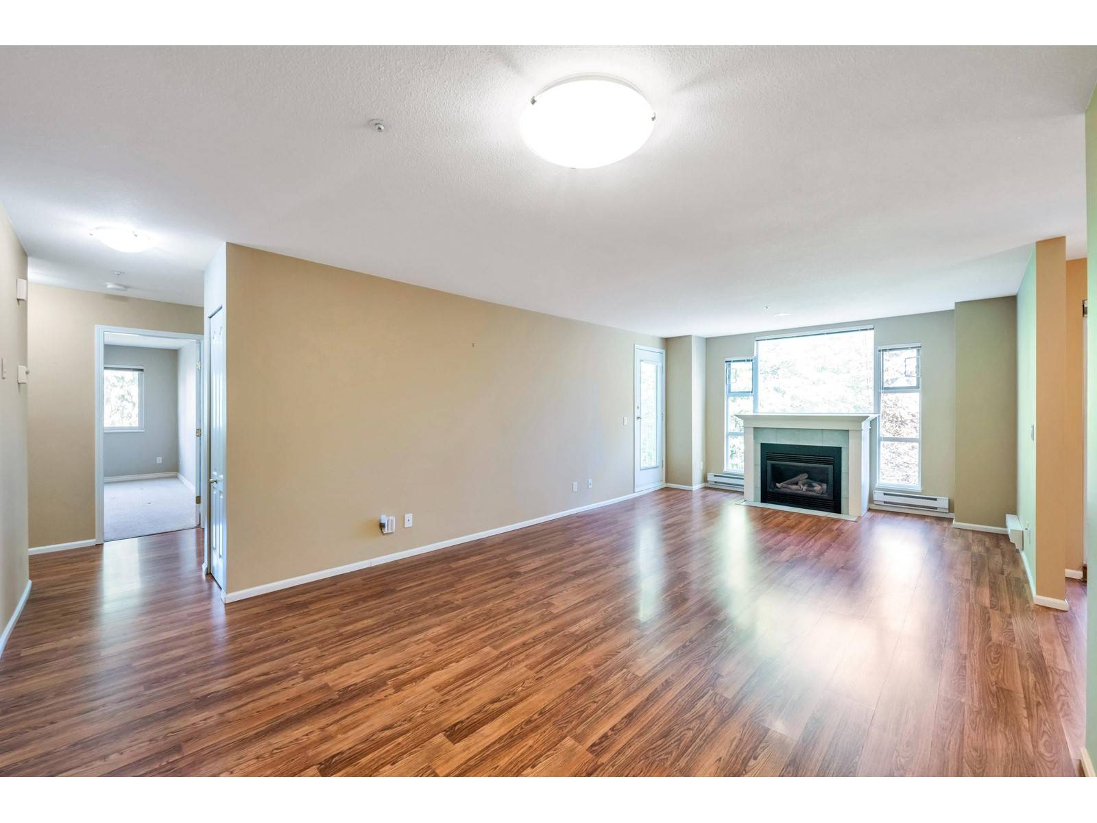 Abbotsford, BC V2S7L6,2963 NELSON #308