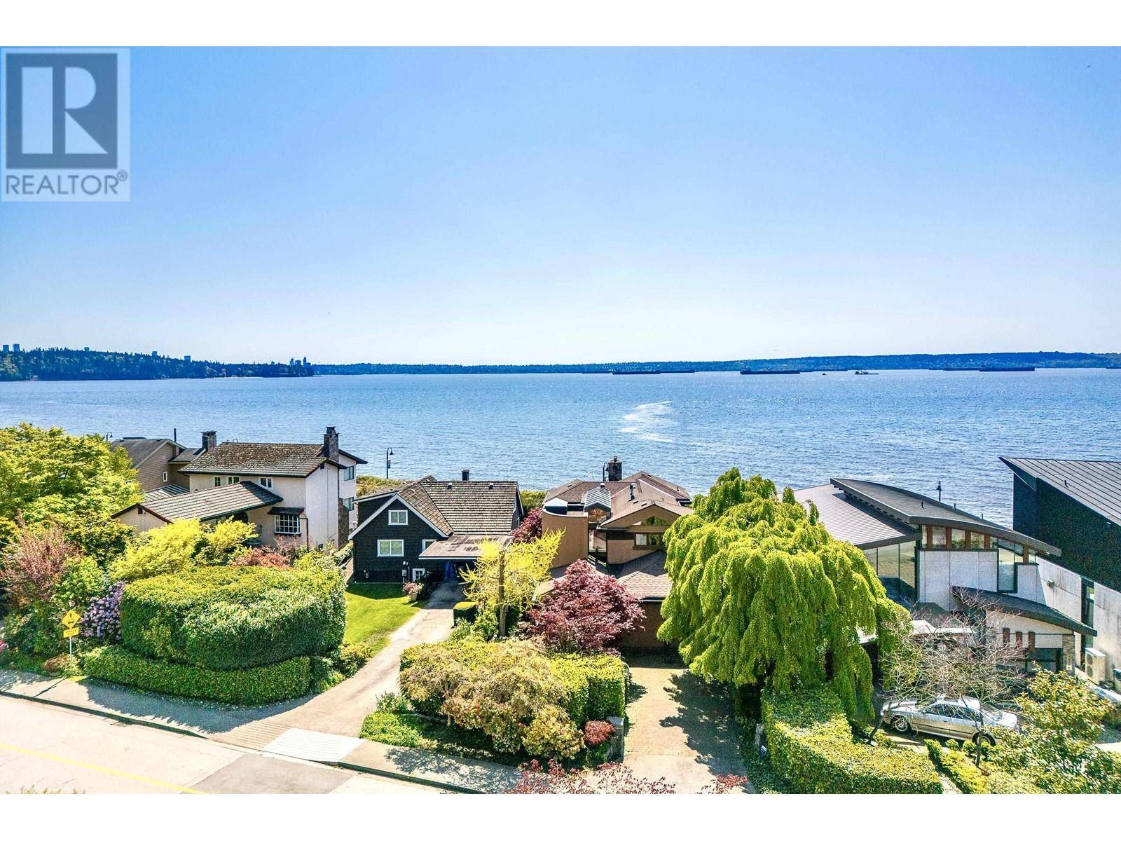West Vancouver, BC V7V1C9,2343 BELLEVUE AVENUE
