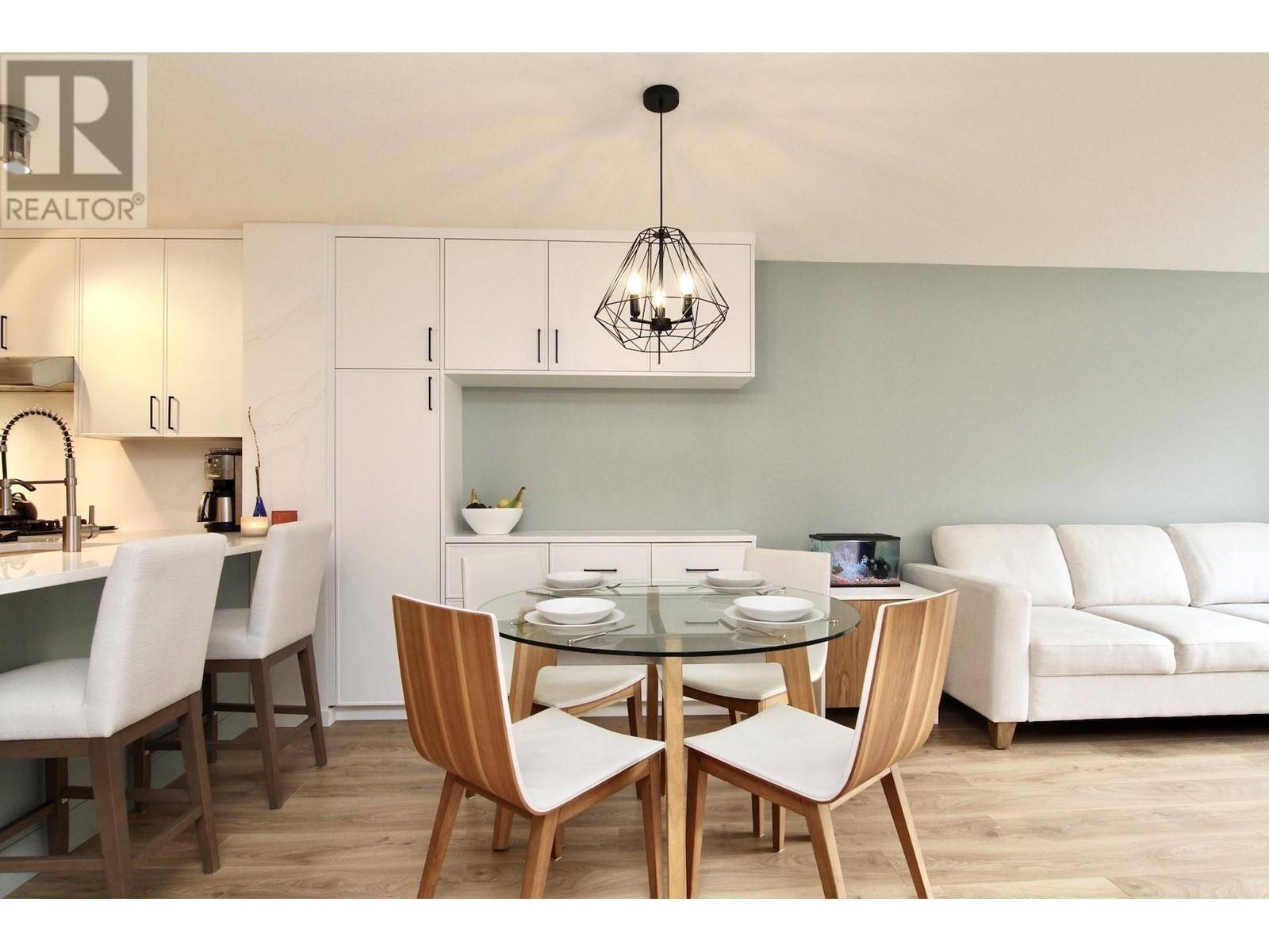 Port Moody, BC V3H5L3,700 KLAHANIE DR #317